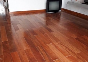 Sàn gỗ Lim Lào 15 * 90 * 600mm Sàn gỗ Lim Lào 15 * 90 * 600mm