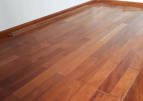 Sàn gỗ Lim Lào 15 * 90 * 750mm Sàn gỗ Lim Lào 15 * 90 * 750mm