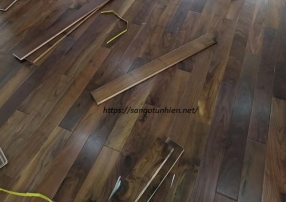 Sàn gỗ Óc Chó 18 * 120 * 1050mm