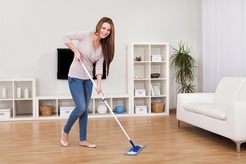 Cách vệ sinh sàn gỗ chuẩn, đúng nhất hiện nay Cách vệ sinh sàn gỗ chuẩn, đúng nhất hiện nay