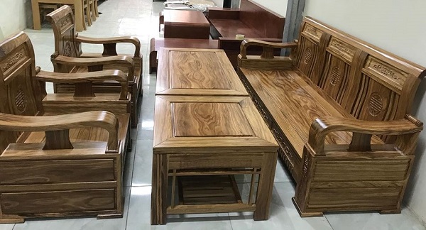 Bàn ghế phòng khách hương xám đặc trưng