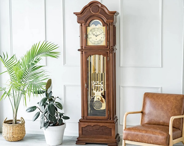 Chế tác đồng hồ bằng gỗ Óc Chó