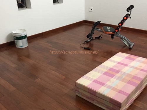 Công trình sàn gỗ Căm xe lắp tại mê linh