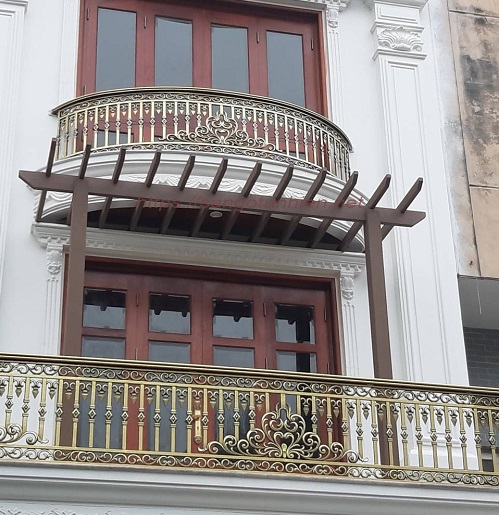 Giàn hoa tại ba đình