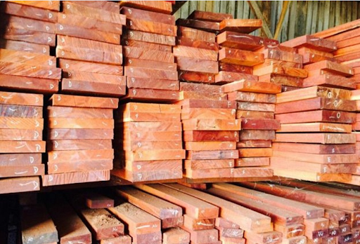 gỗ căm xe thành khí 
