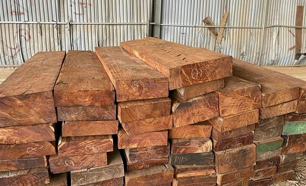 Gỗ Căm Xe tự nhiên độ cứng cao