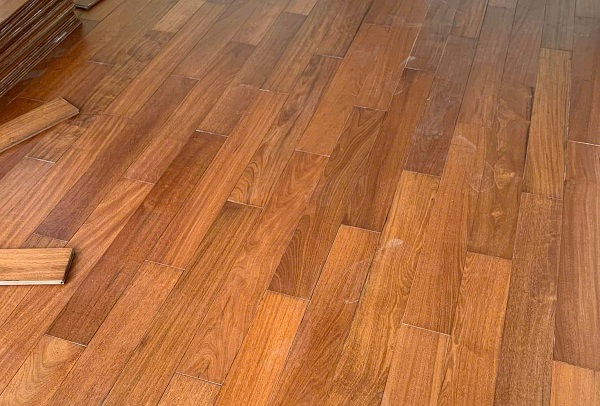 Gỗ tự nhiên Căm Xe chất lượng cao có màu sắc đẹp