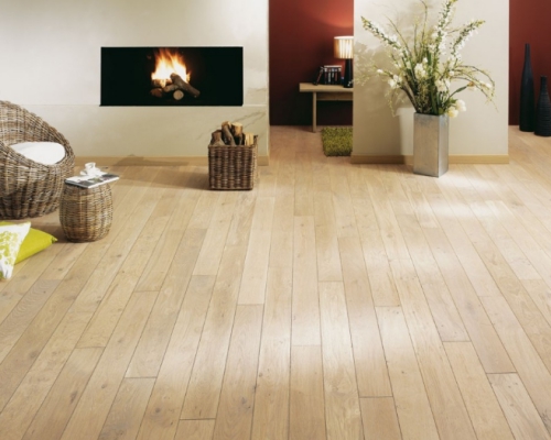 Mua sàn gỗ tự nhiên tại địa chỉ uy tín