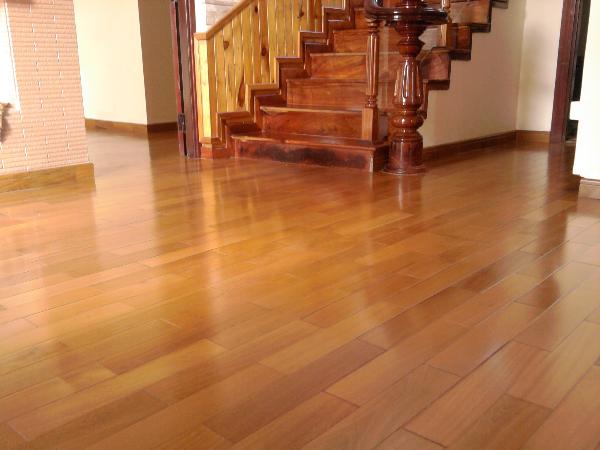 Ván sàn gỗ Cà Chít màu sắc đẹp, dễ lắp đặt