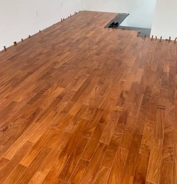 Sàn gỗ căm xe tự nhiên