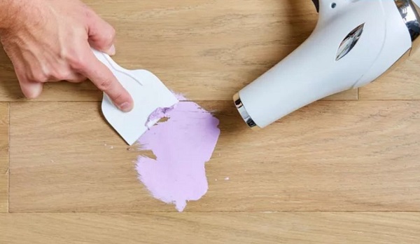 Tẩy sơn dầu bằng máy sấy